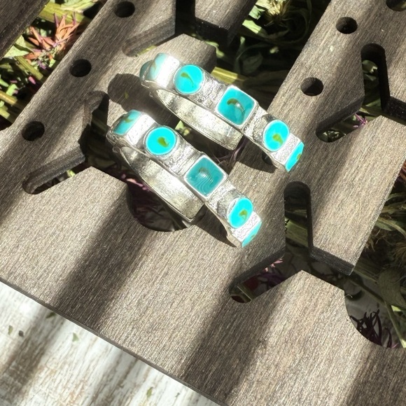 Alquimia Blue Dangle Earrings with Intricate Design - Picture 1 of 1